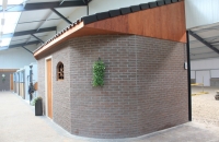 nieuwbouw manege met inpandige woning Ospel